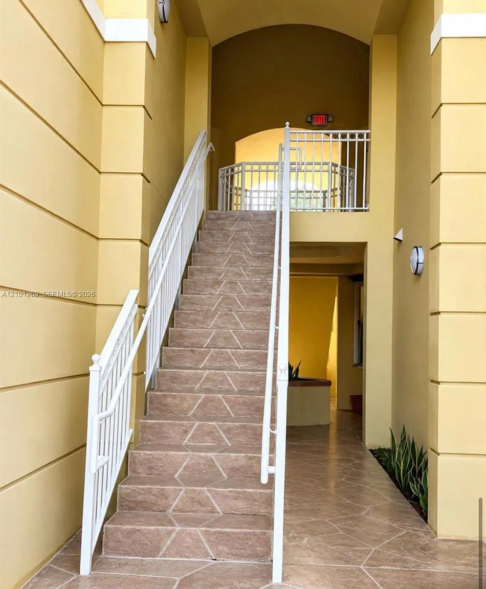 Century Park Condo — Photo 2