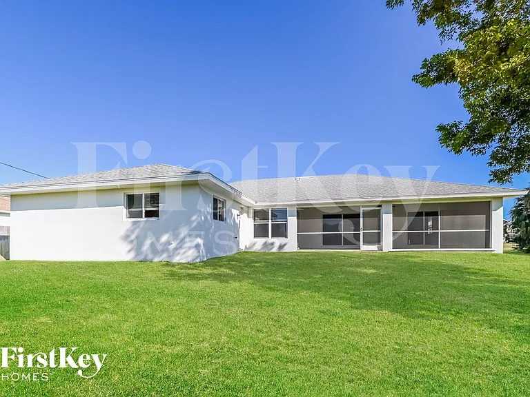 2226 NW 1st St — Photo 15
