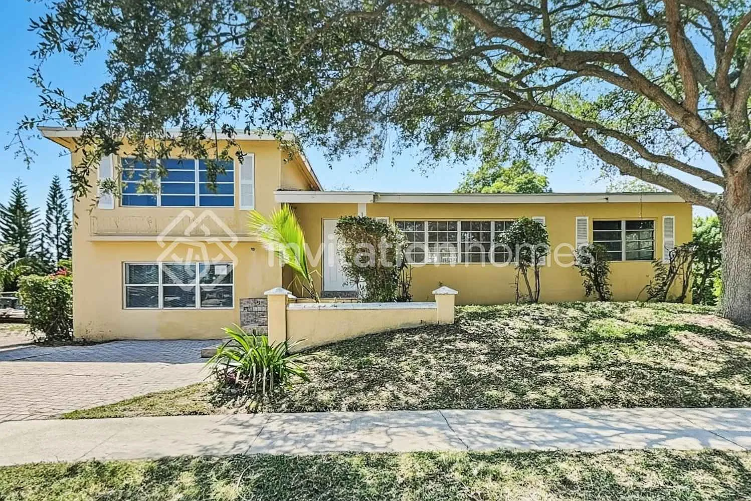 1707 Katherine Ct Lake Worth, FL 33461 — Photo 1