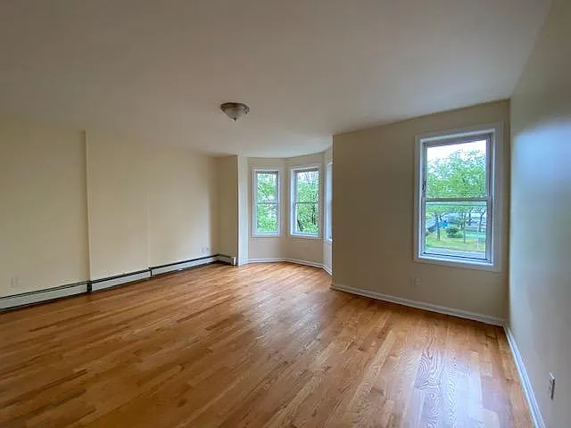 115 William St #B — Photo 4