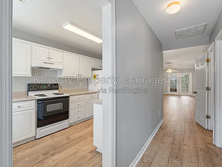 107 Stonington Ln SW — Photo 7