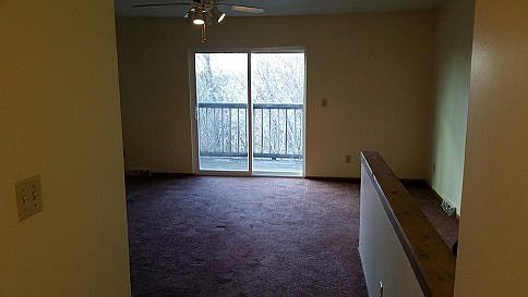 2nd image of 1406 Tuscarawas Rd