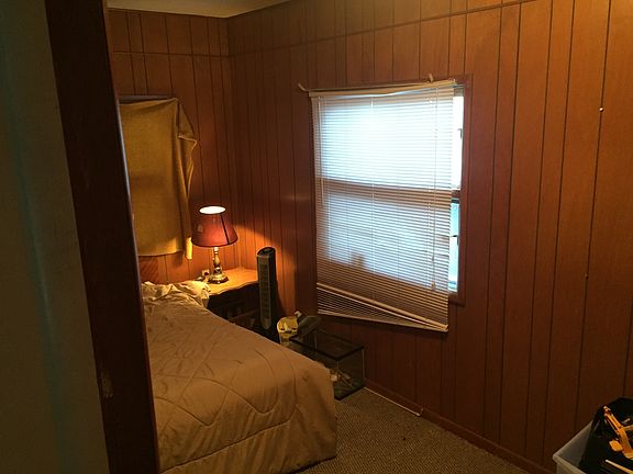 bedroom 4, or a den/family 