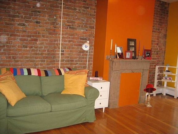 kitchen seating area