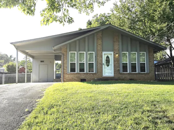 8521 Baron Dr, Knoxville, TN 37923