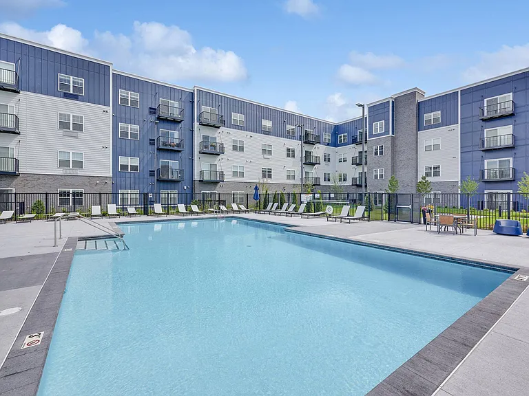 Lochner Apartments — Photo 47