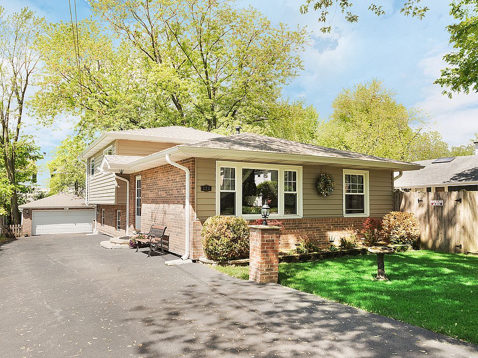 1st image of 222 Willard Pl