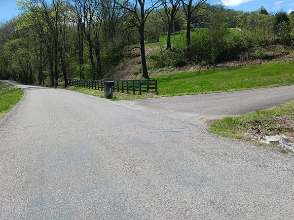 3056 Martin Hollow Rd, Culleoka, TN 38451