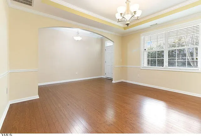 4 bed, 4.0 bath, 3135 sqft, $3,350 — Photo 4