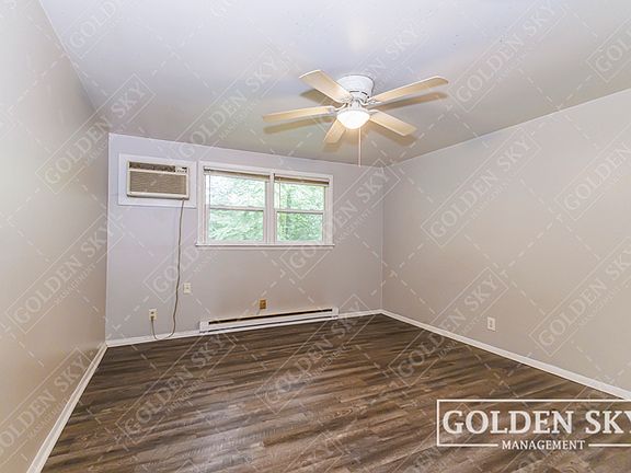 5th image of 709 S Hutchinson Ave APT 7