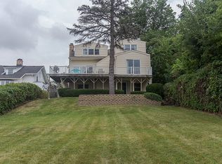 25807 W Oak Ln, Ingleside, IL 60041