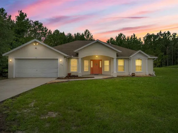 144 Malauka Pass, Ocklawaha, FL 32179