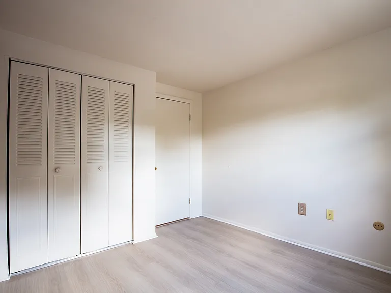 1026 Fox Run — Photo 29