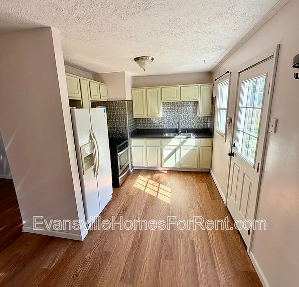 1604 Marbo Ave — Photo 5