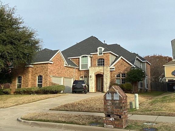 2nd image of 828 Luxor Ct