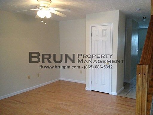 2nd image of 3615 Starview Way