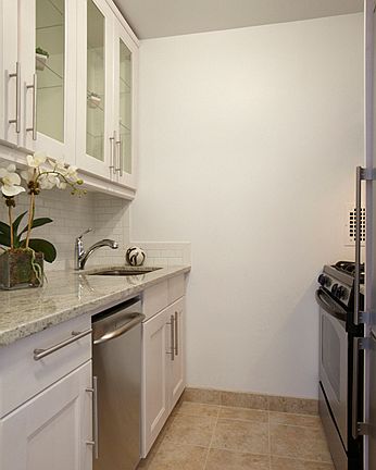 3rd image of 167 E 67th St APT 11B