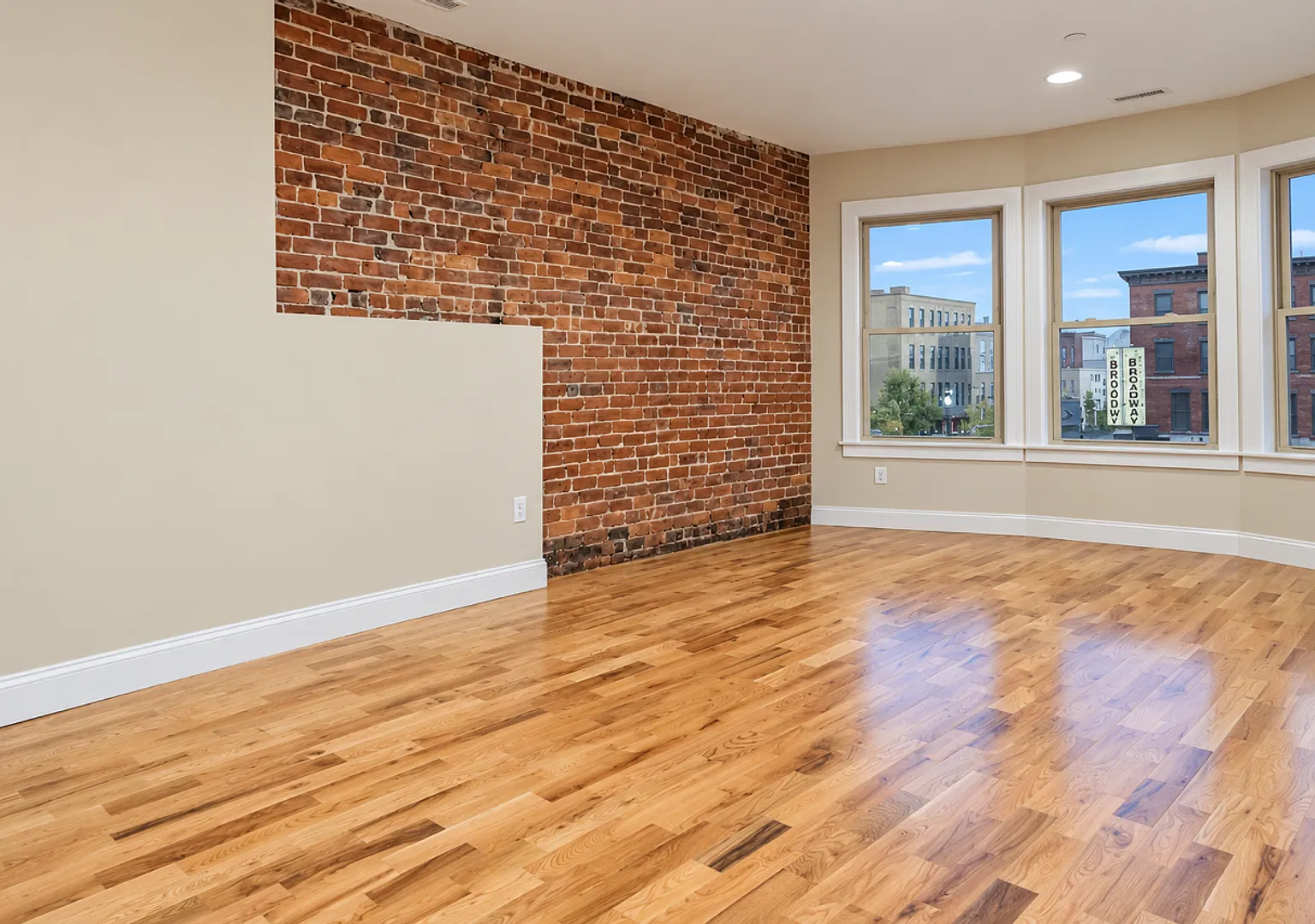 Mendel Block — Photo 1