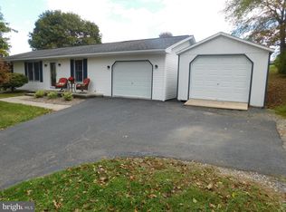 2488 Middle Rd, Lewistown, PA 17044