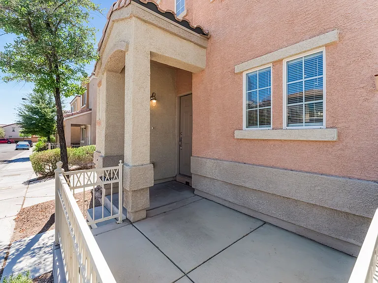 9109 Pearl Cotton Ave — Photo 5