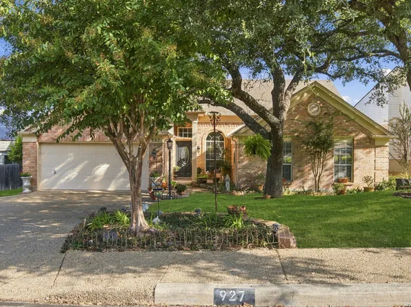 927 Lightstone Dr, San Antonio, TX 78258