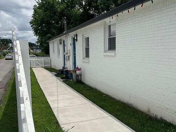 3rd image of 1030 2nd Ave S #A