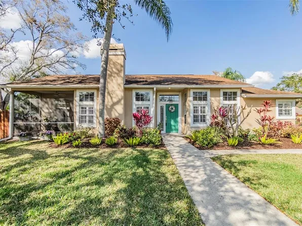 1200 Country Trails Dr, Safety Harbor, FL 34695