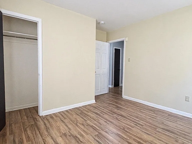847 Lincoln St — Photo 6