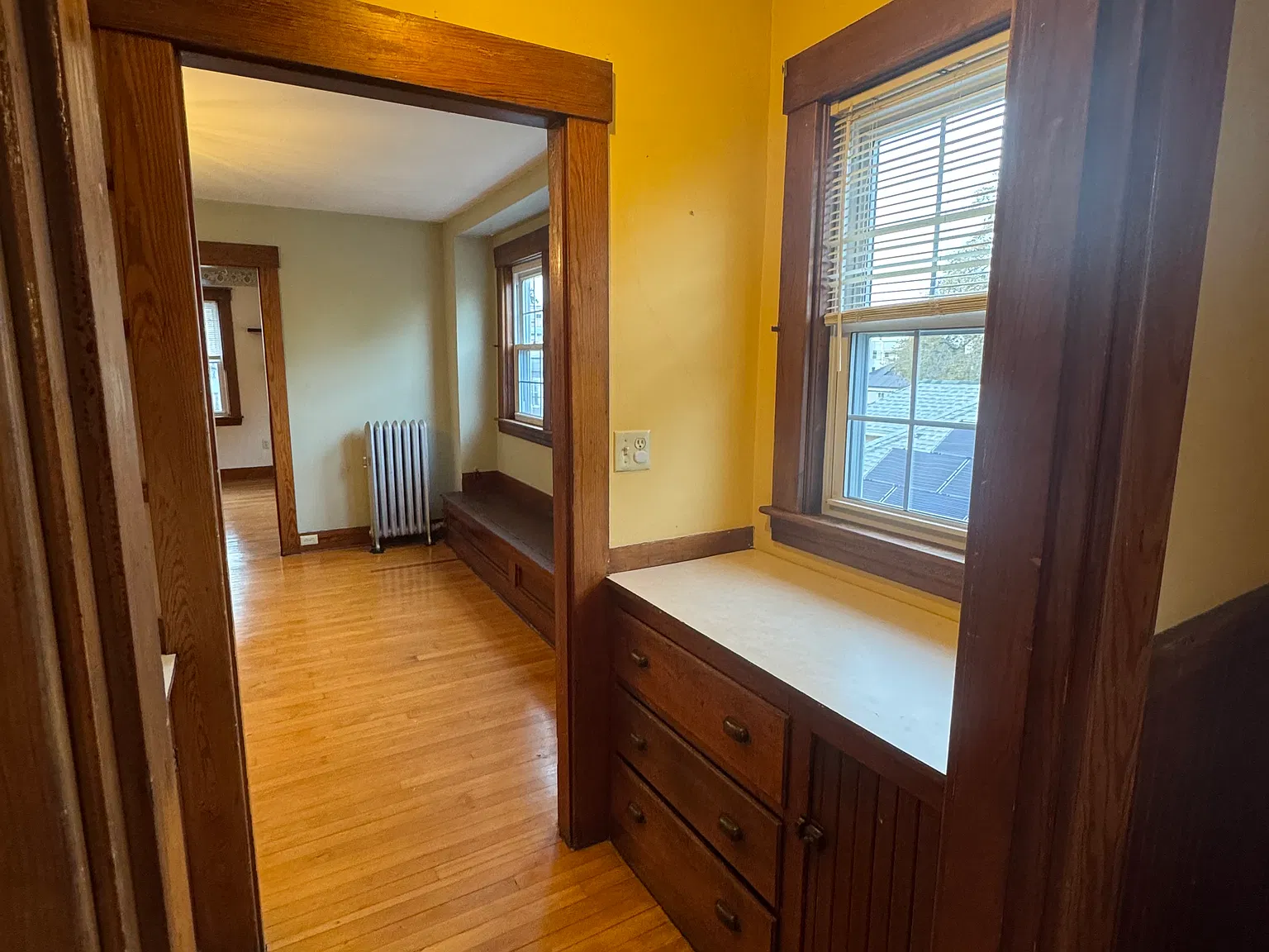 2 bed, 1196 sqft, $1,700 — Photo 4