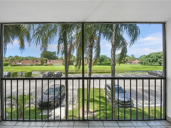 1008 Green Pine Blvd APT A2, West Palm Beach, FL 33409