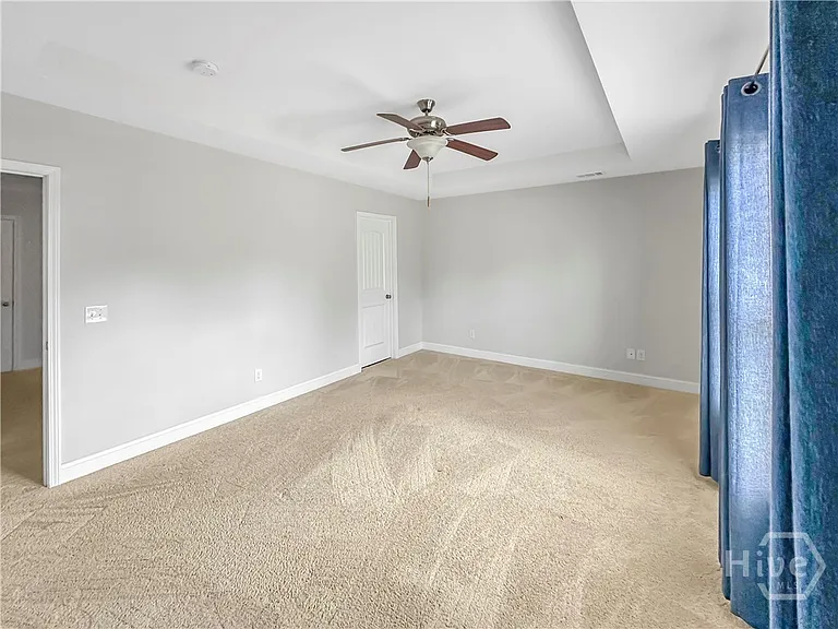 100 Regis Way — Photo 21