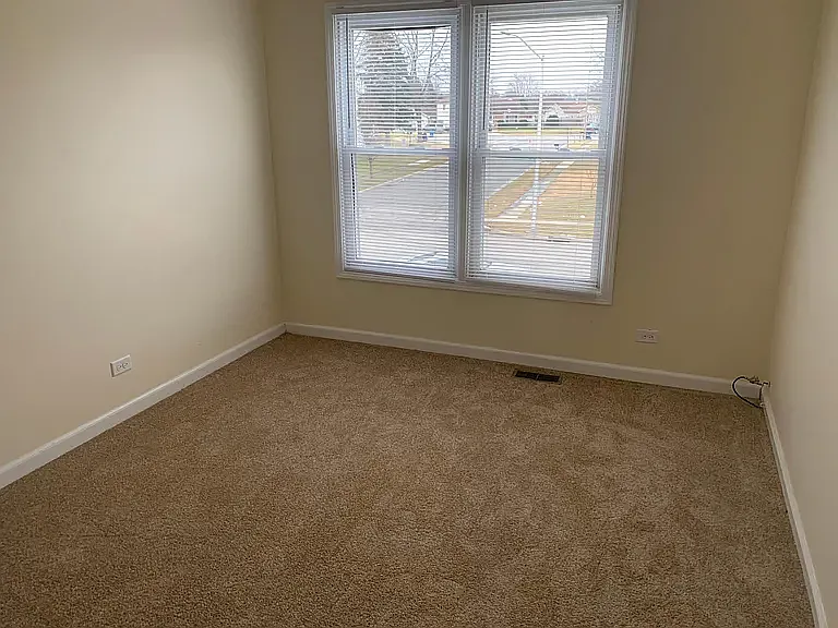 18 W Stevenson Dr — Photo 16