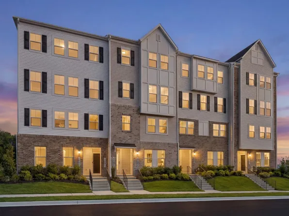 A30402 Village Walk Dr, Montgomery Village, MD 20886