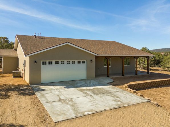 16 Briarwood Ct, Edgewood, NM 87015