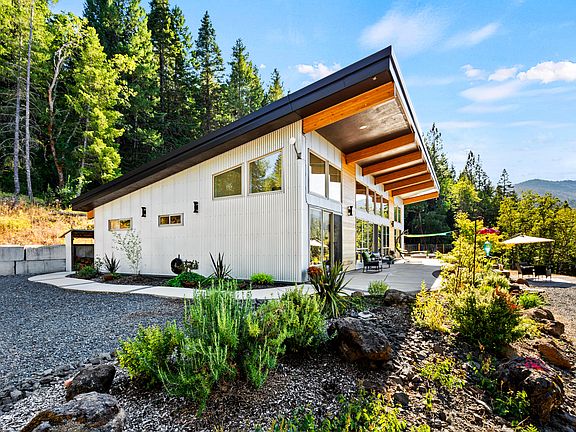 3rd image of 24100 E Evans Creek Rd