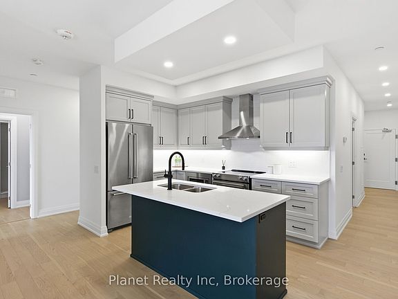3rd image of 71 Wyndham St S #1003
