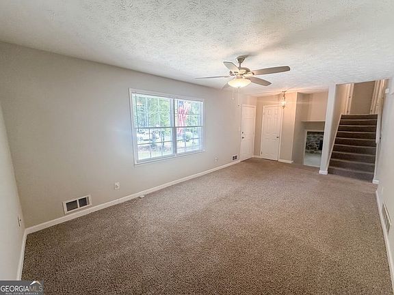 4th image of 1 Logwood Ln