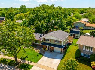 16724 Gaynelle Rd, Tinley Park, IL 60477