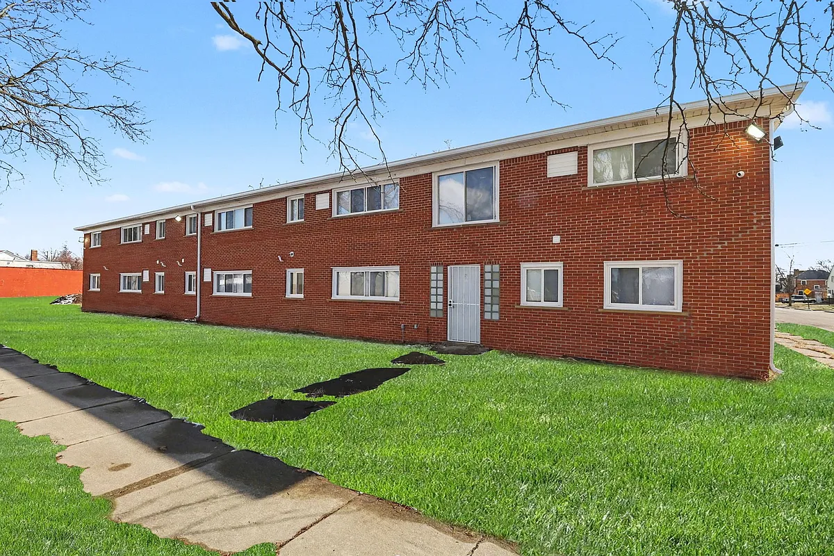 Building Photo - 13031 Joy Rd #1