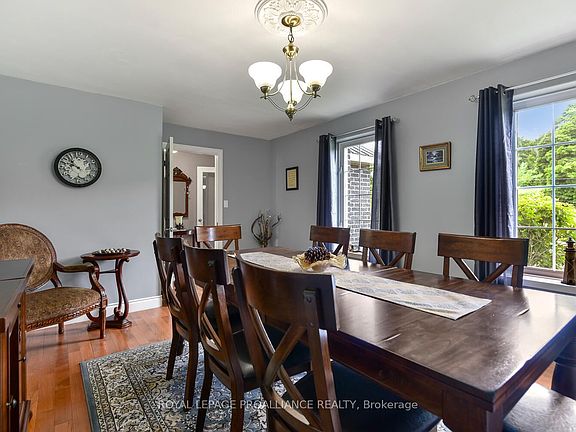5th image of 1367 Hallecks Rd E
