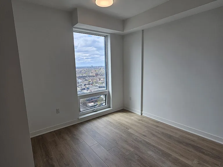 1185 Dupont St #1911 — Photo 10