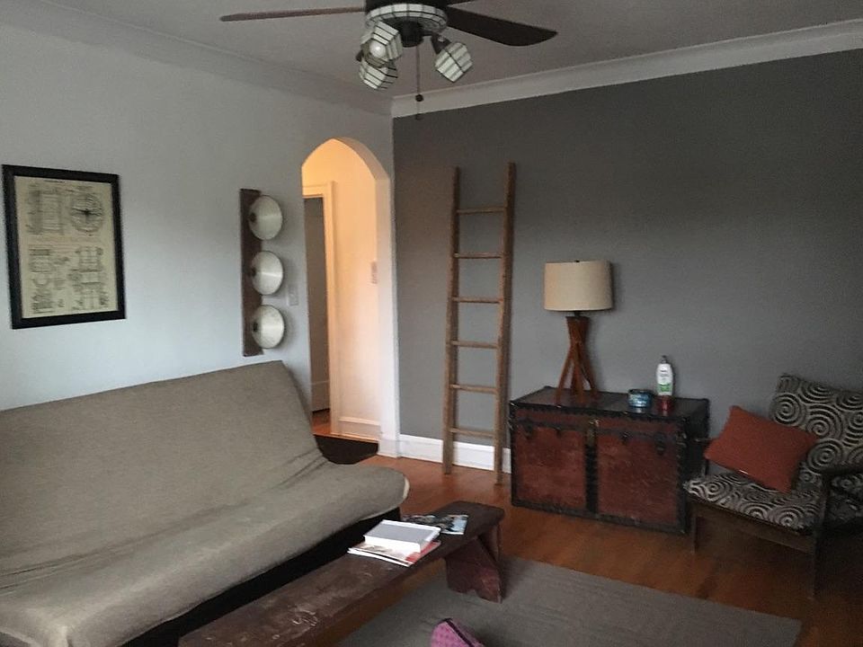 1st image of 4873 N Hermitage Ave APT 1S