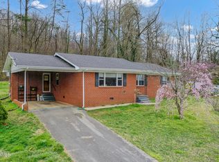1399 Niles Ferry Rd, Greenback, TN 37742
