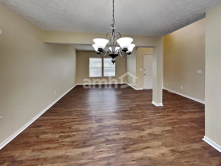 9255 Ruston Ln — Photo 6
