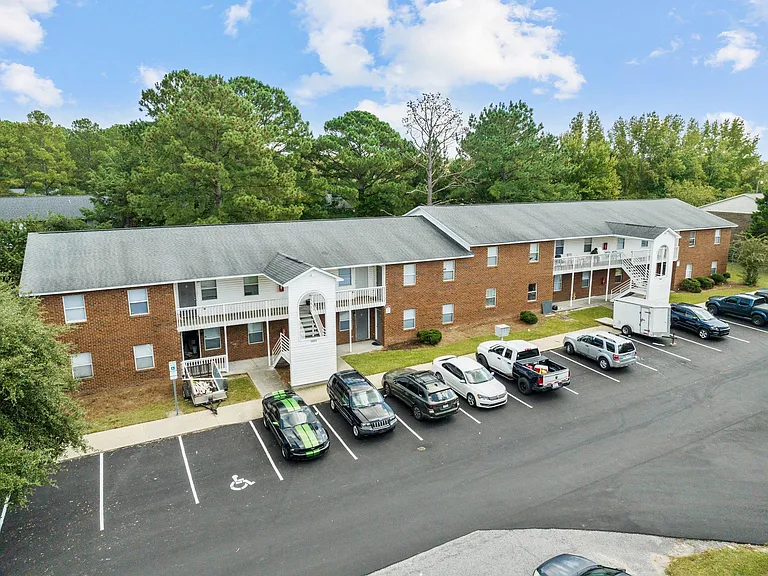 3002-3005 Caldwell Ct — Photo 12