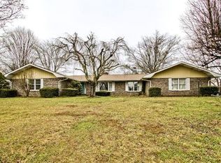 701 Grandview Dr, Maryville, TN 37803