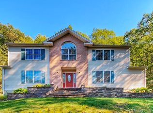 281 Kinnelon Rd, Kinnelon Borough, NJ 07405