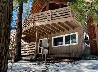 855 Bergschrund Dr, Crestline, CA 92325