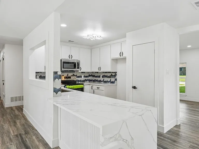 913 Filmore Dr — Photo 10