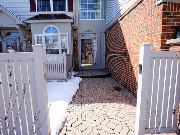 5th image of 49738 Plymouth Way